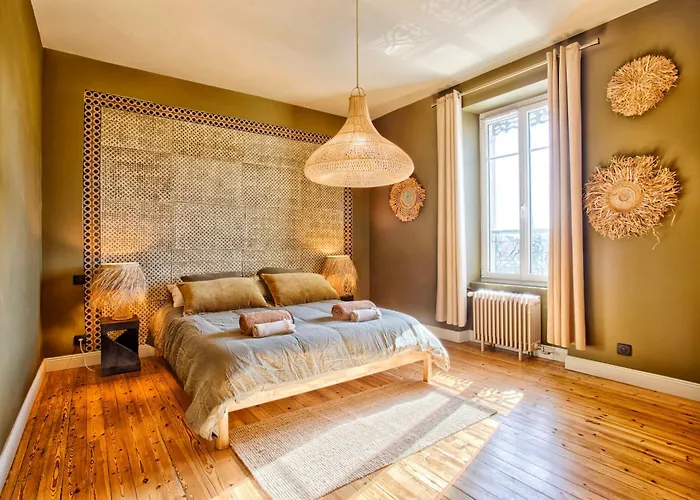 Cesune - Maison De Caractere Face Au - 13 Personnes Holiday home *